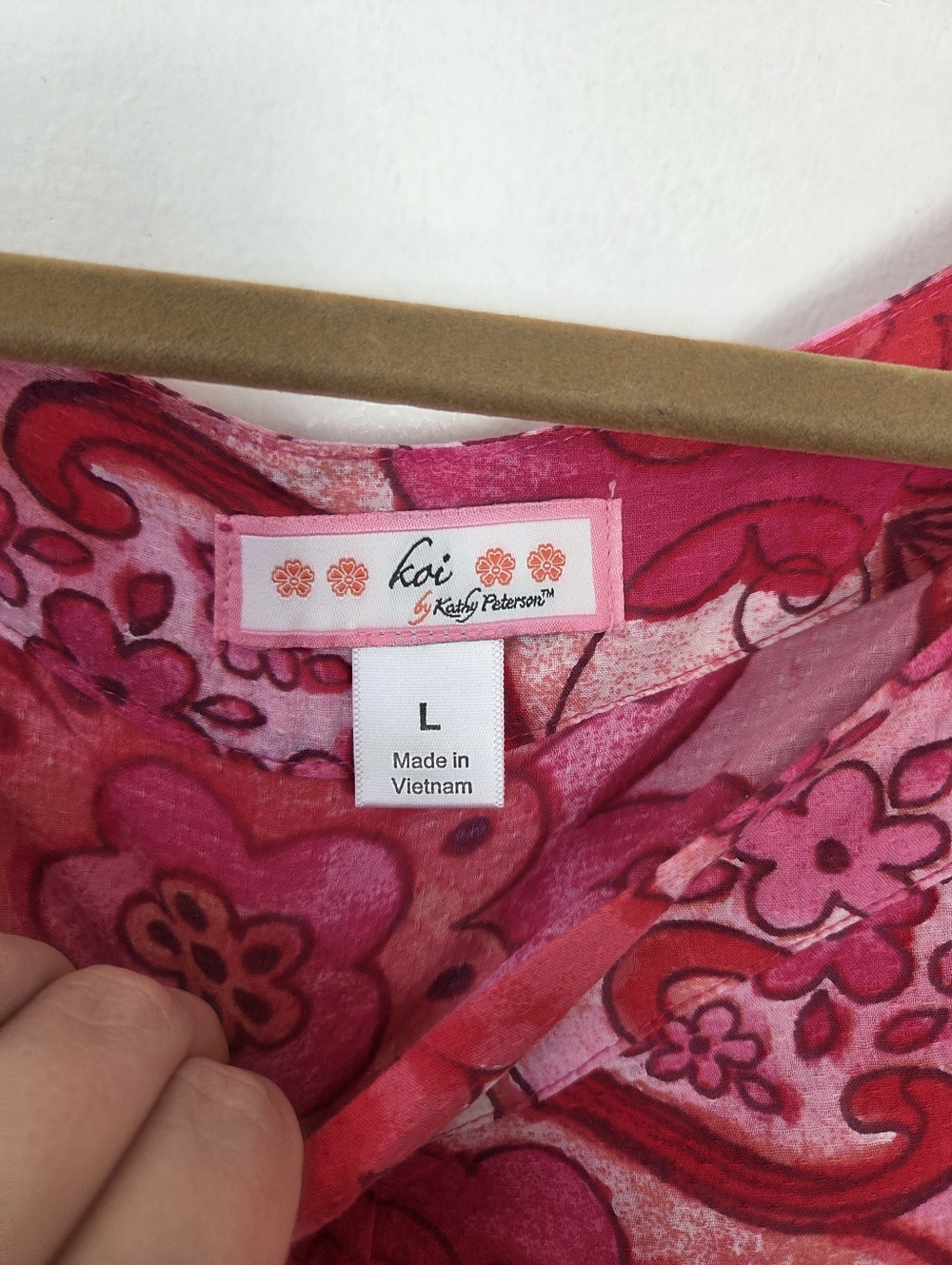 Koi By Kathy Peterson Scrub Set Pink Floral Cargo Pants Medical Nursing M/L - Picture 3 of 15
